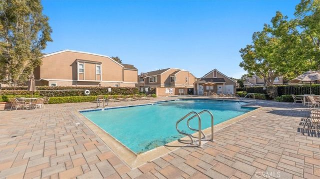 10450 E Briar Oaks B, Stanton, CA 90680