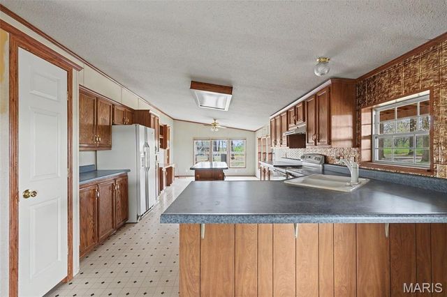 24249 Township Line Road, Warrenton, MO 63383