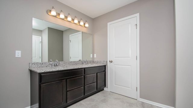 5092 Rutland Drive 71, Saline, MI 48176