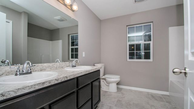 5092 Rutland Drive 71, Saline, MI 48176