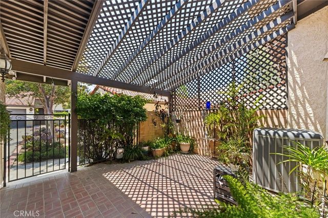 607 E Palm Avenue, Redlands, CA 92374