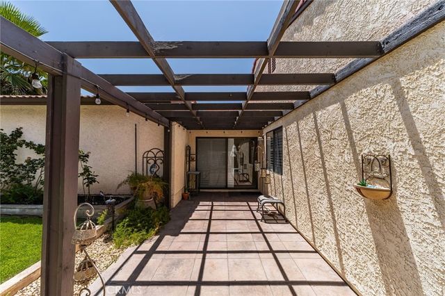 607 E Palm Avenue, Redlands, CA 92374