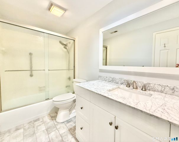 73 Bank Street, New Canaan, CT 06840