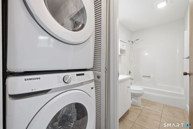 1106 Twin Circle Drive 1106, South Windsor, CT 06074