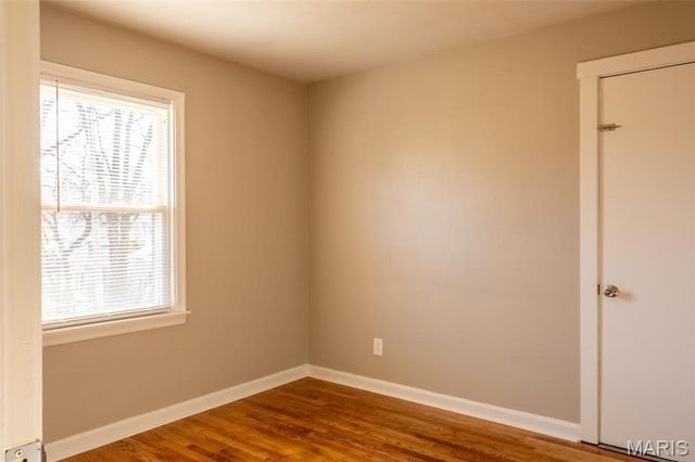 8570 North Avenue, St John, MO 63114