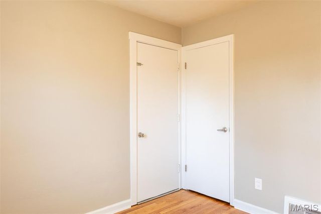 8570 North Avenue, St John, MO 63114