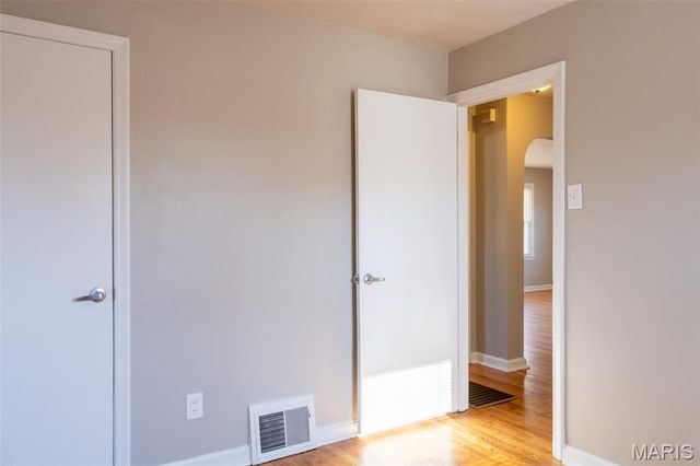 8570 North Avenue, St John, MO 63114