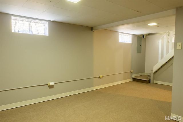 8570 North Avenue, St John, MO 63114