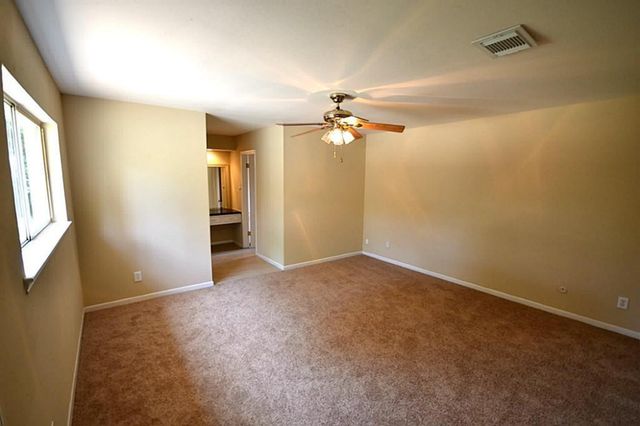 11211 Ash Creek Drive, Houston, TX 77043
