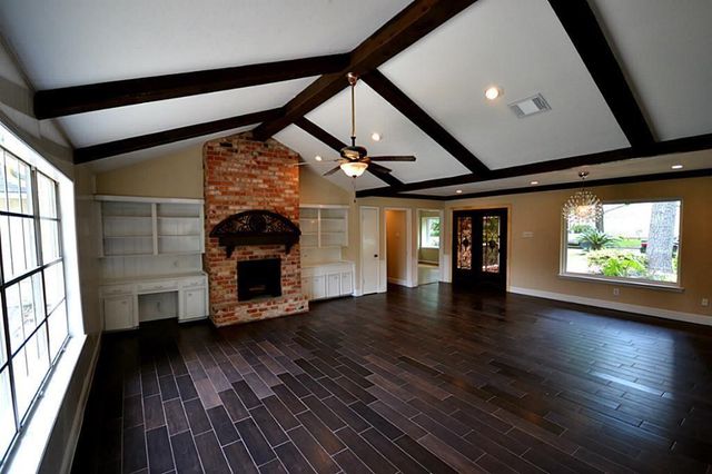 11211 Ash Creek Drive, Houston, TX 77043