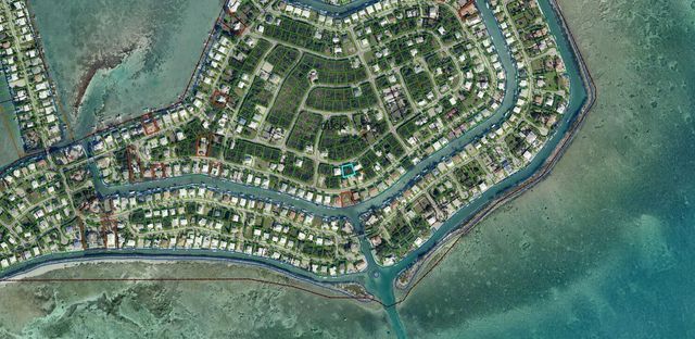 S Lot 17 Bahama Drive, Duck Key, FL 33050