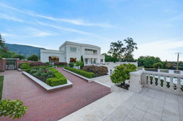 18331 Lexington Drive, Monte Sereno, CA 95030