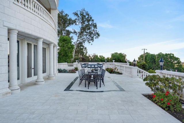 18331 Lexington Drive, Monte Sereno, CA 95030