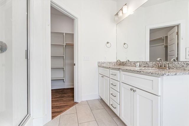 2400 N Kathryn Lane, Siloam Springs, AR 72761