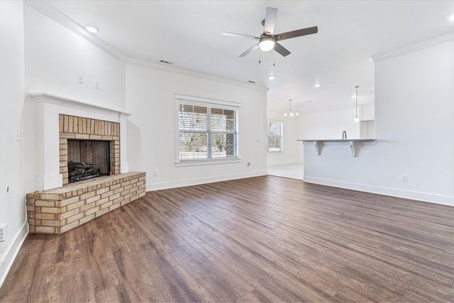 2400 N Kathryn Lane, Siloam Springs, AR 72761