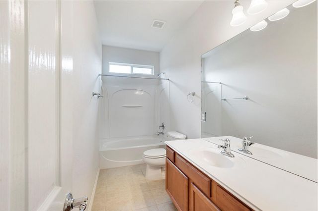 831 Honeysuckle Vine Drive, Rosenberg, TX 77469