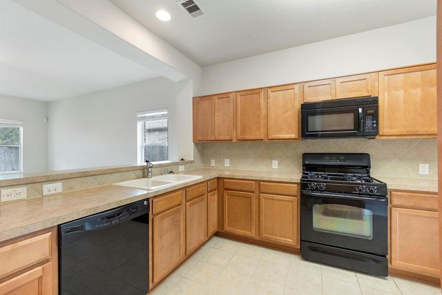 831 Honeysuckle Vine Drive, Rosenberg, TX 77469