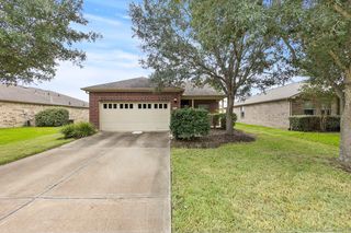 831 Honeysuckle Vine Drive, Rosenberg, TX 77469