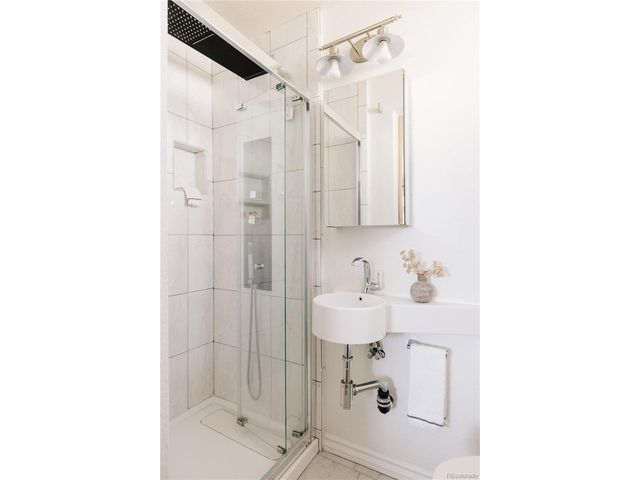 2826 Hudson St, Denver, CO 80207