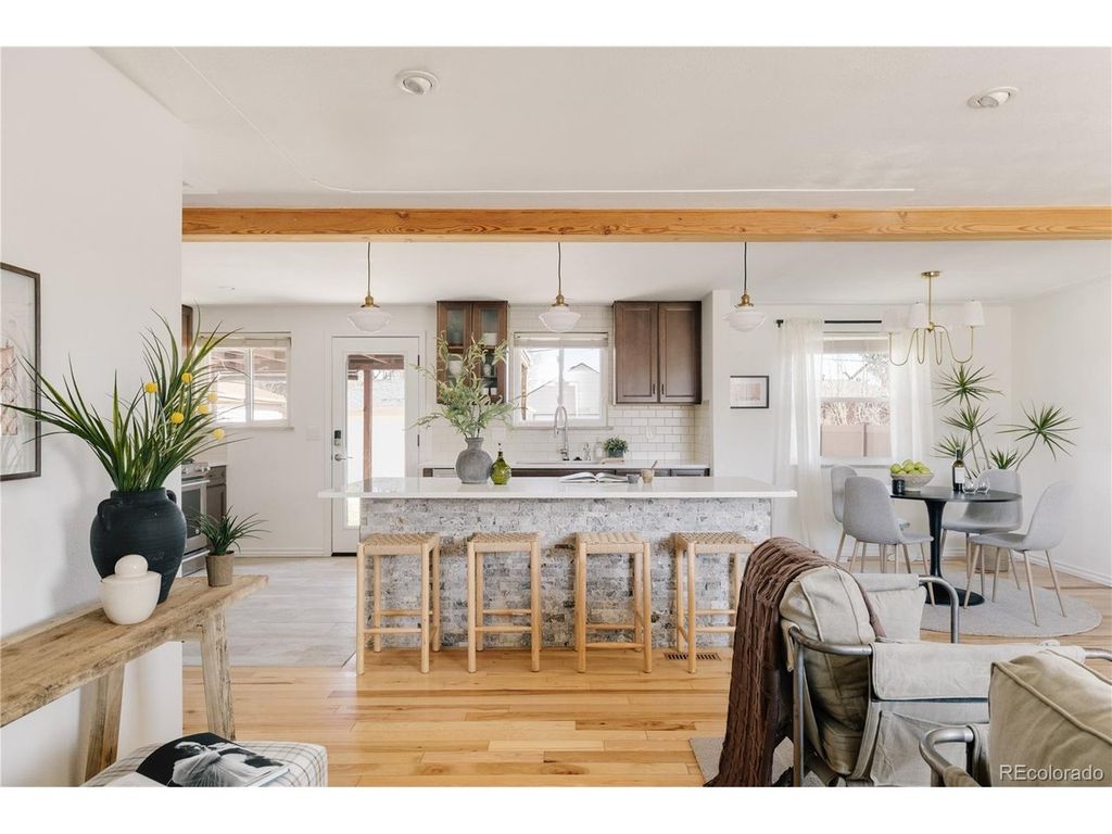 2826 Hudson St, Denver, CO 80207