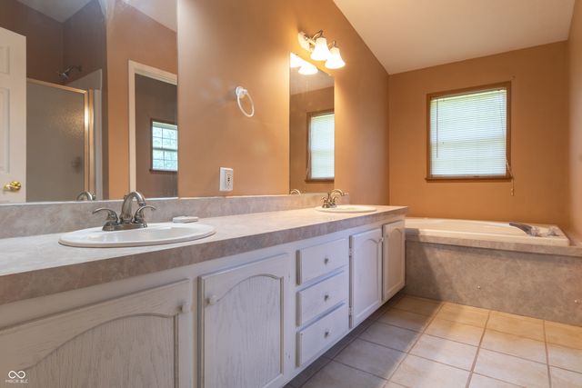 1227 Holmes Road, Lebanon, IN 46052
