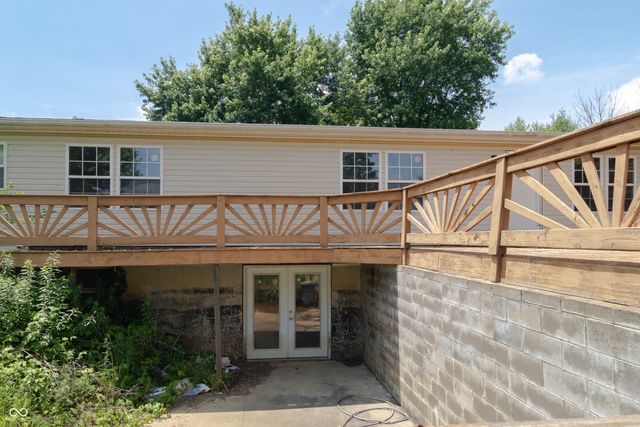 1227 Holmes Road, Lebanon, IN 46052