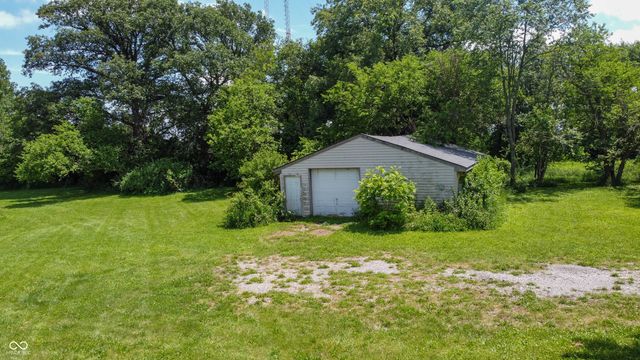 1227 Holmes Road, Lebanon, IN 46052
