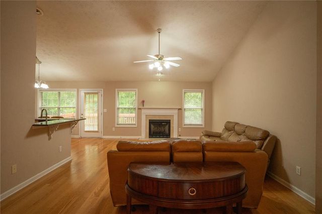 3604 Dunbar Lane, Suwanee, GA 30024