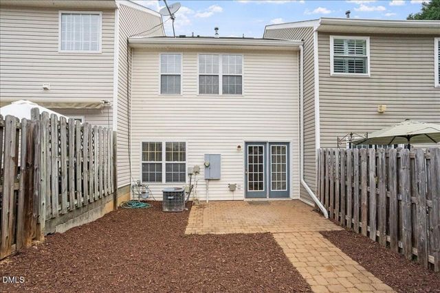 10962 Pendragon Place, Raleigh, NC 27614