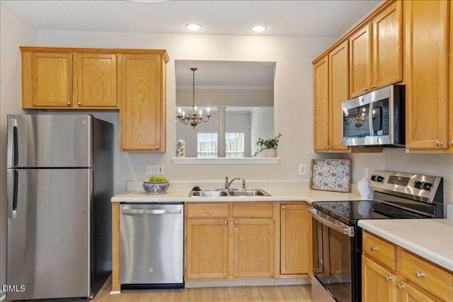 10962 Pendragon Place, Raleigh, NC 27614
