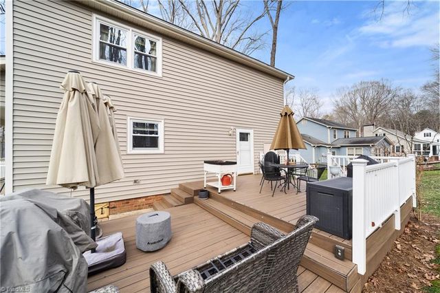 1337 Robin Hood Forest Drive, Pfafftown, NC 27040