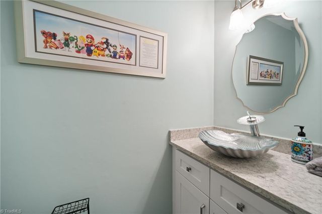 1337 Robin Hood Forest Drive, Pfafftown, NC 27040