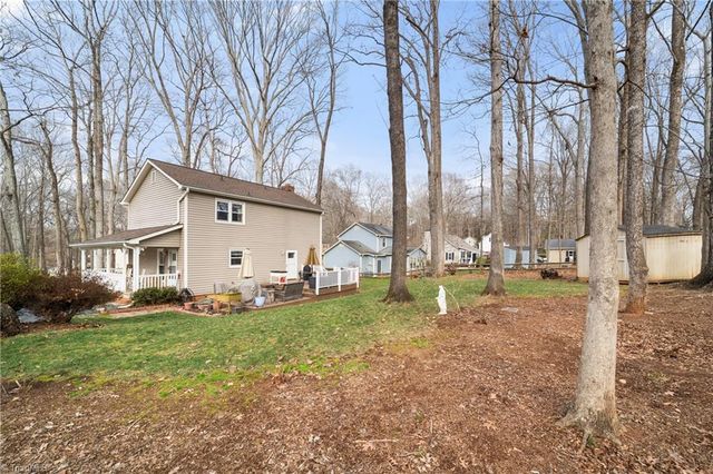 1337 Robin Hood Forest Drive, Pfafftown, NC 27040