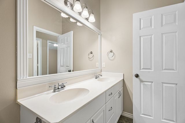 5527 Andover Drive, Tyler, TX 75707