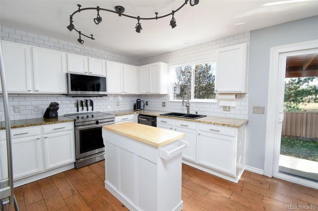 2146 Castle Ridge Way, Highlands Ranch, CO 80129