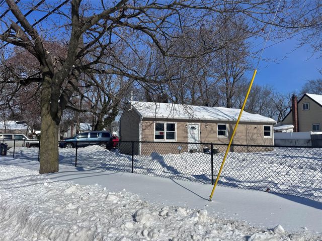 71 Macarthur Avenue, Brentwood, NY 11717