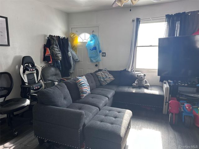 71 Macarthur Avenue, Brentwood, NY 11717