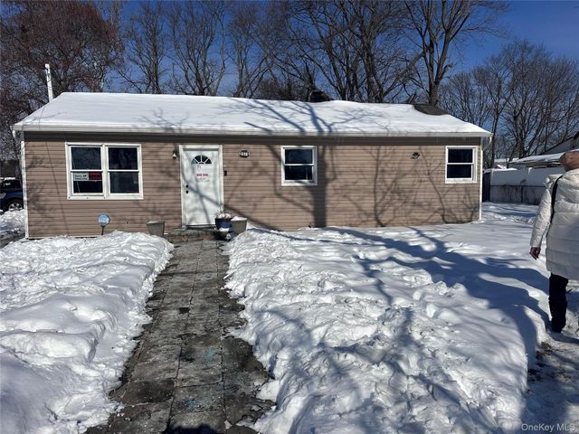 71 Macarthur Avenue, Brentwood, NY 11717