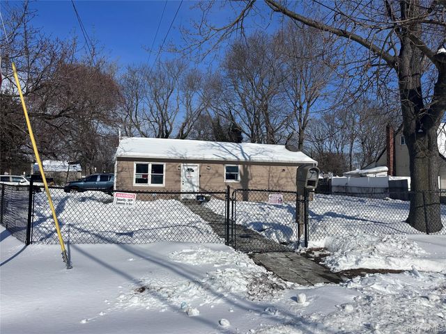 71 Macarthur Avenue, Brentwood, NY 11717