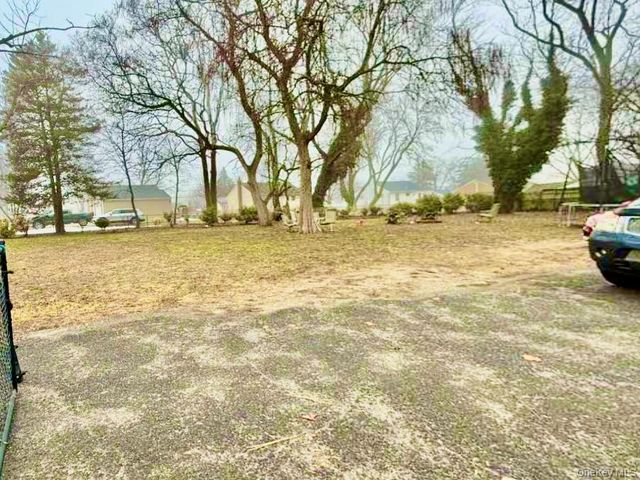 71 Macarthur Avenue, Brentwood, NY 11717