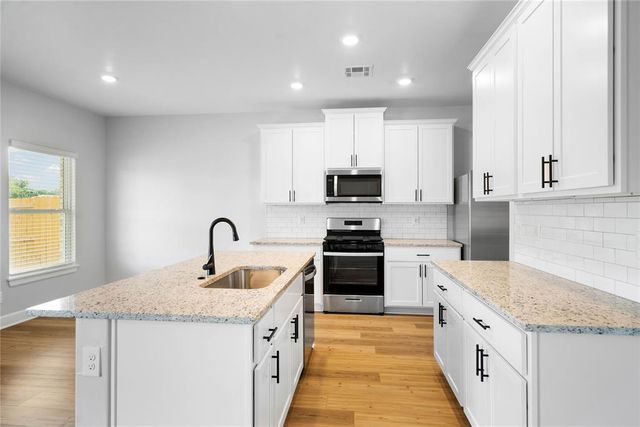 3100 Adelyn Terrace, Yukon, OK 73099