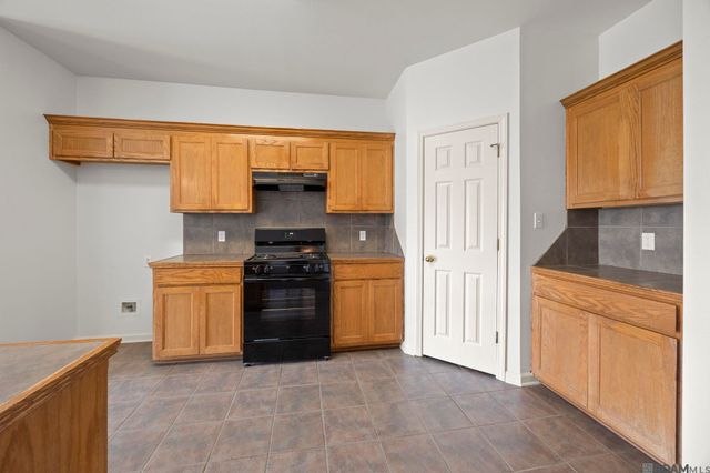 36001 Raleigh Dr, Denham Springs, LA 70706