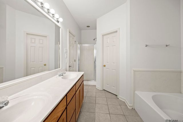 36001 Raleigh Dr, Denham Springs, LA 70706