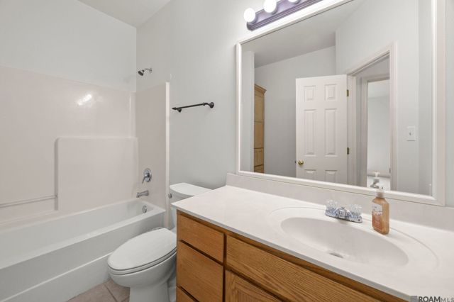 36001 Raleigh Dr, Denham Springs, LA 70706