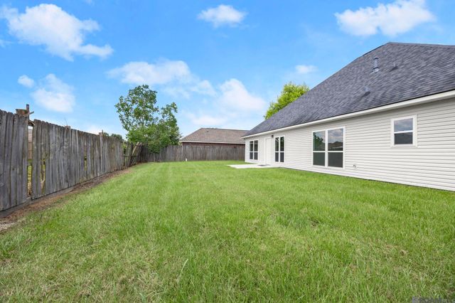 36001 Raleigh Dr, Denham Springs, LA 70706