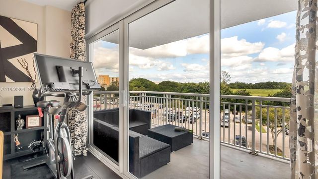 3800 Hillcrest Dr 401, Hollywood, FL 33021