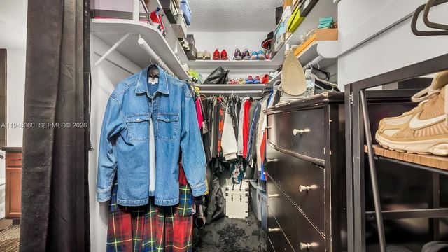 3800 Hillcrest Dr 401, Hollywood, FL 33021