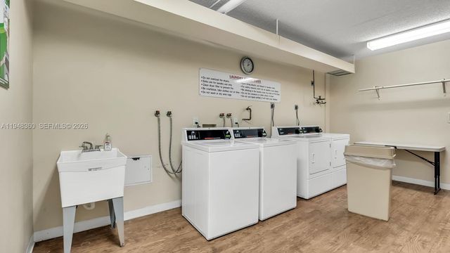 3800 Hillcrest Dr 401, Hollywood, FL 33021