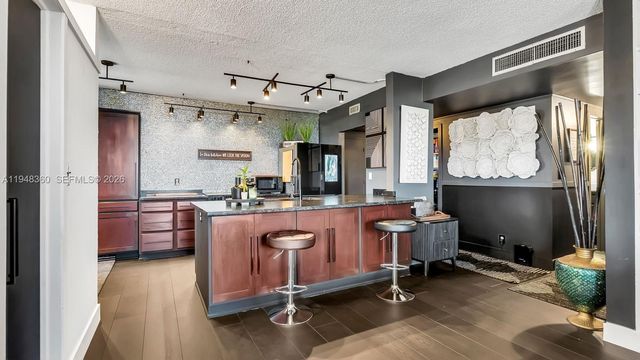 3800 Hillcrest Dr 401, Hollywood, FL 33021