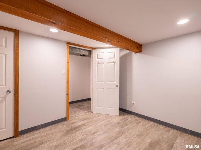 1201 EAGLE Avenue, Washington, IL 61571